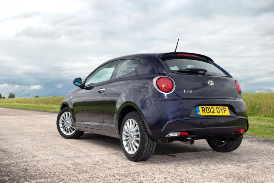  Alfa Romeo MiTo TwinAir (955) 2012 года  (UK) (фото 14 из 42)